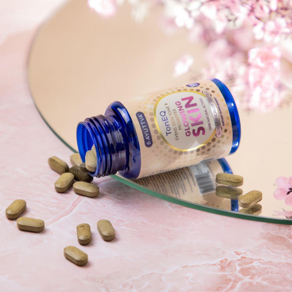 Spotless Inside-Out Beauty Kit: Night-Time Oil for the Face & Daily Dietary Supplement for Spotless Complexion Beauty set The Ayurveda Experience