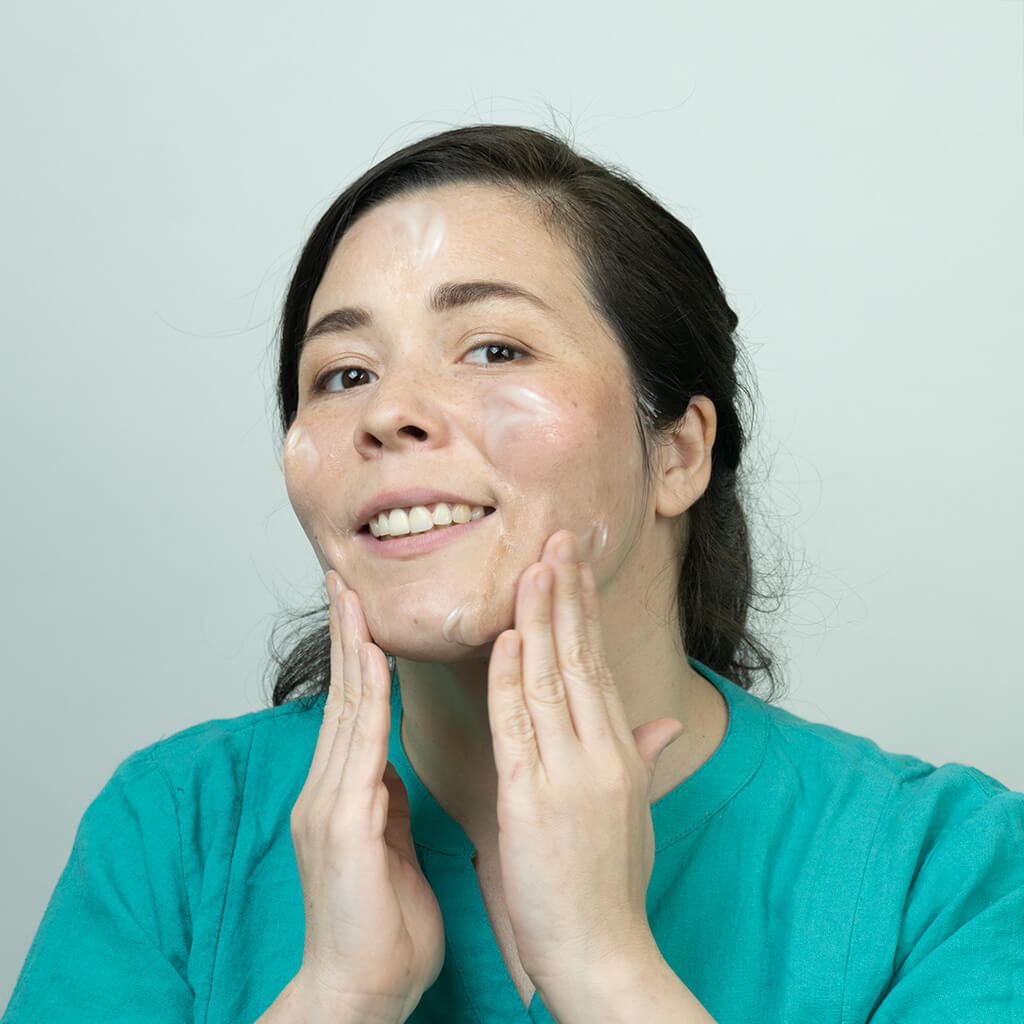 Hydra-Moisture Cleanser &amp; Exfoliator Duo - With Nucinel Makeup Remover and Gentle-Cleansing Fluid &amp; Citrenis Clean and Bright Skin-Buffing Gelly Face scrub A Modernica Naturalis 