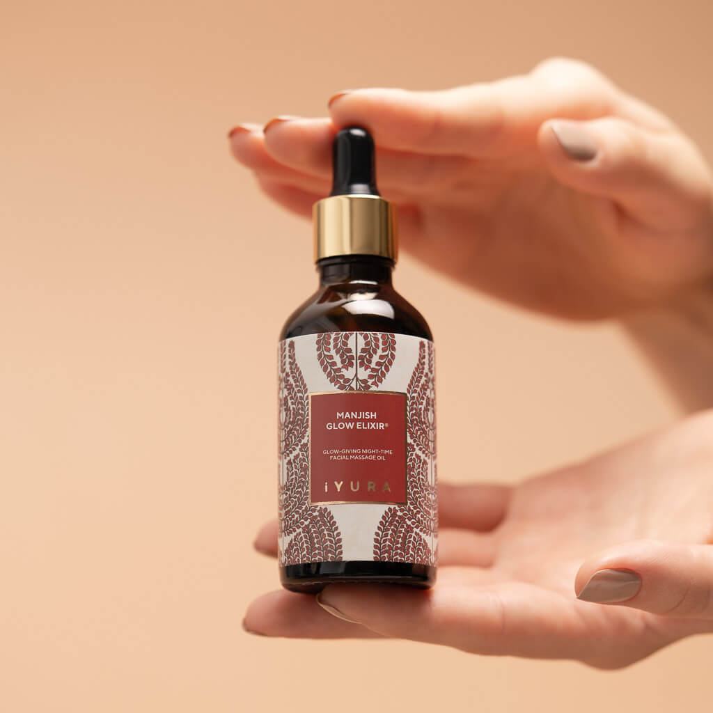 Manjish Glow Elixir - Ayurvedic Night-Time Face Oil Night-time face oil iYURA 