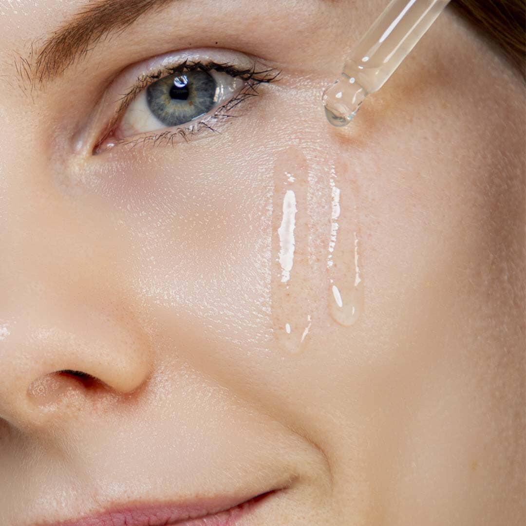 The AM to PM Pore-Smooth Hydration Kit. Face serum A Modernica Naturalis 